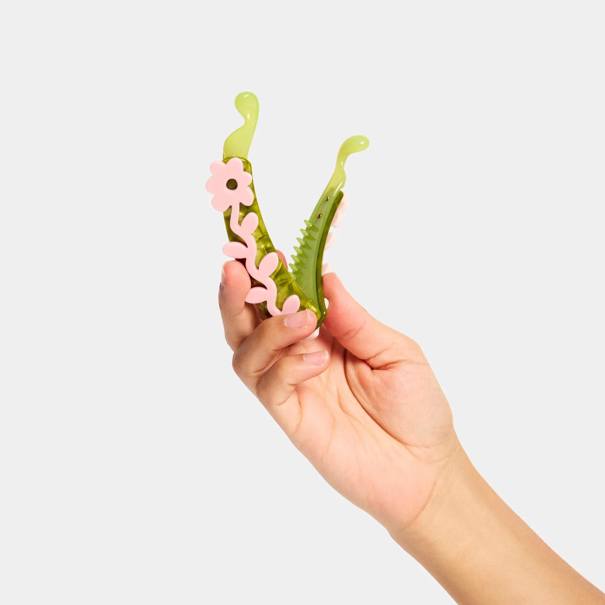 Banana Clip in Sweet Pea - Image 3